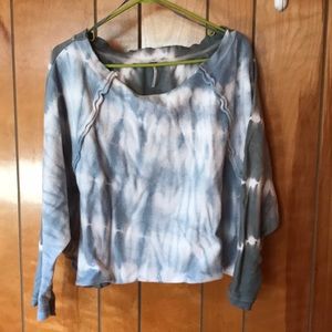 Free people pull over